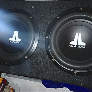 jl audio two 10inch subwoofer with box